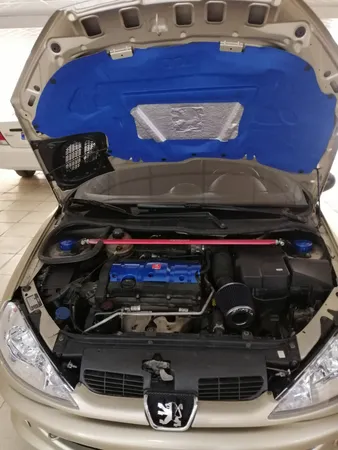 عایق در کاپوت ایده کد BLU102 مناسب برای پژو 206