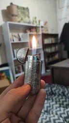 فندک طرح مدرن مدل VANDA-23MODR