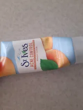 تجریه خرید اسکراب لایه بردار پوست اس تی.ایوز مدل زردآلو حجم 150 میلی لیتر