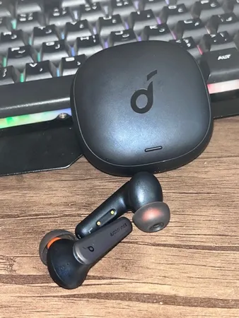 هدفون بلوتوثی انکر مدل SoundCore Liberty Air 2 Pro