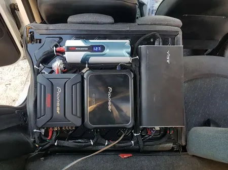 آمپلی فایر خودرو پایونیر مدل GM-D8701