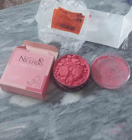 رژگونه نایسپیدو مدل 217