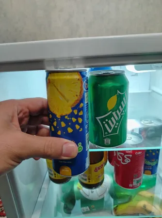 یخچال 3 فوت ایستکول مدل TM-4164-HS، با ارتفاع 59، پهنای 44.5 و عمق 53 سانتی‌متر، میزان مصرف انرژی B، دارای 3 طبقه