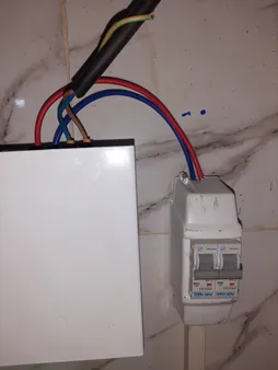 محافظ ولتاژ الکترونیکی نمودار کنترل مدل M205