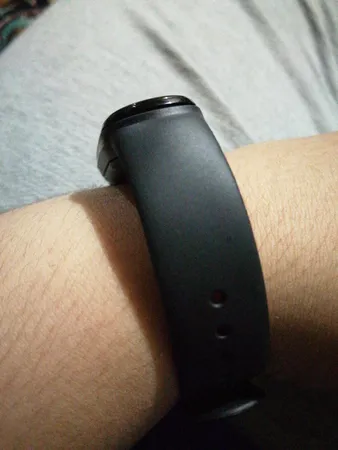 بند مدل rain-560 مناسب برای مچ بند هوشمند شیائومی Mi Band 5