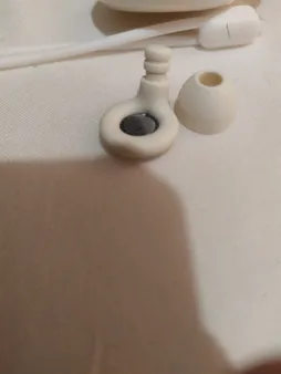 محافظ گوش ایکس او مدل ER01