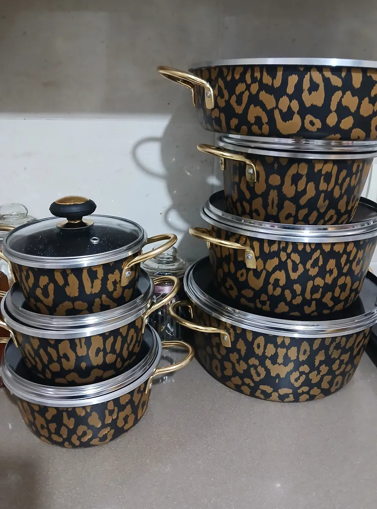 سرویس پخت و پز ۱۴ پارچه سورنا مدل ۹۰۰