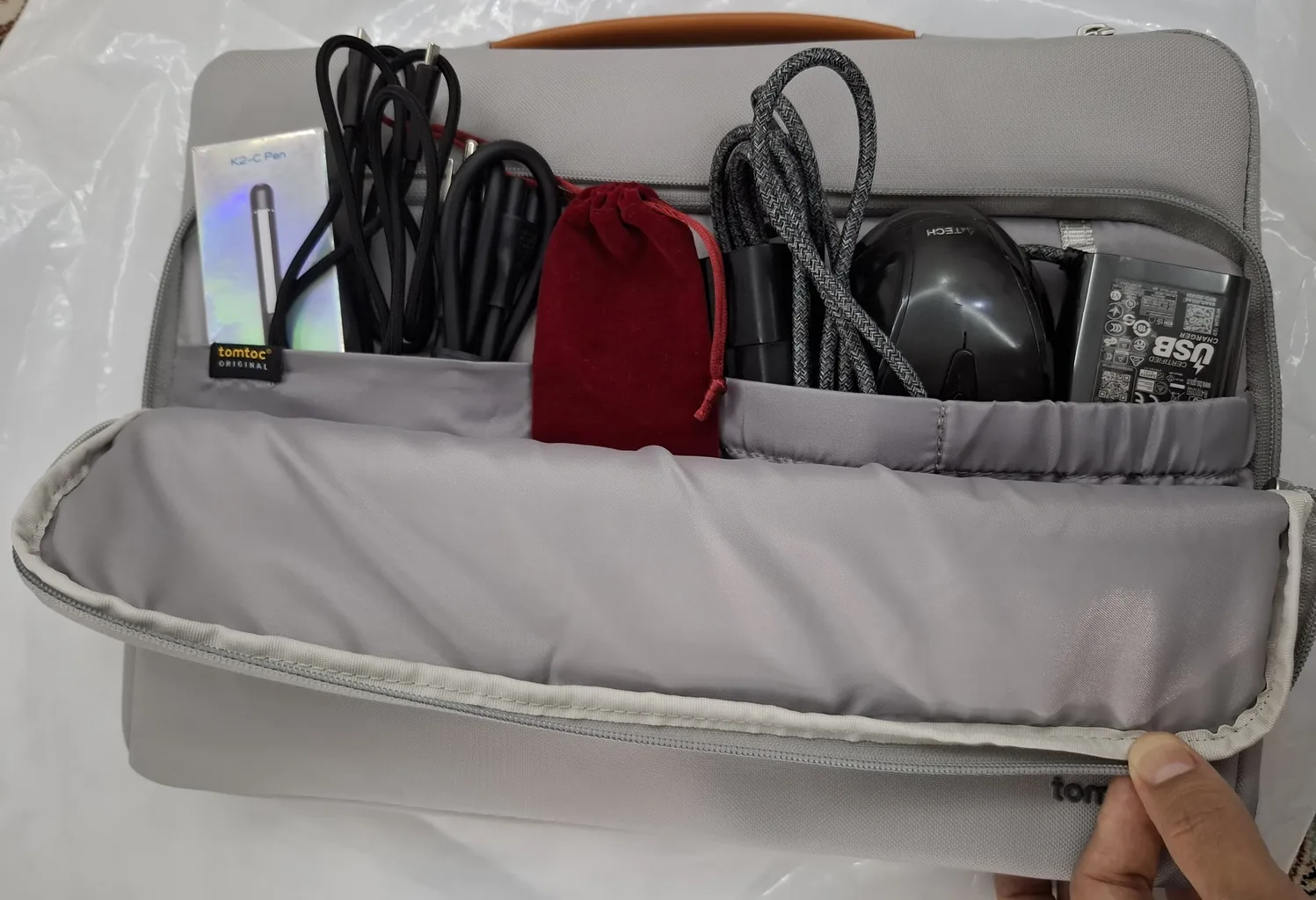 کیف لپ تاپ تام تاک مدل Defender-A14 مناسب برای لپ تاپ 16 اینچی