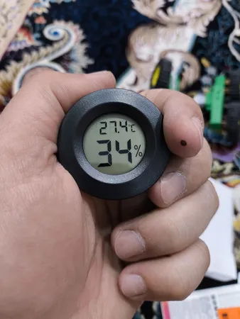 دماسنج و رطوبت سنج مدل C001