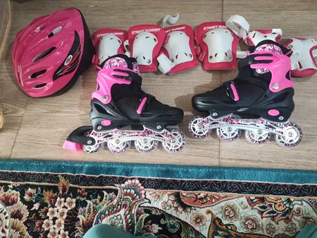 اسکیت کفشی مدل yx M ژله ای به همراه کلاه و لوازم ایمنی