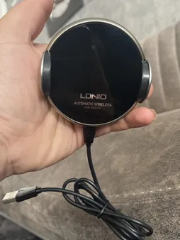 پایه نگهدارنده و شارژر بی سیم گوشی موبایل الدینیو مدل MA02