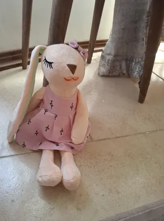 عروسک طرح خرگوش آنجل مدل لباس دار ارتفاع 45 سانتی متر