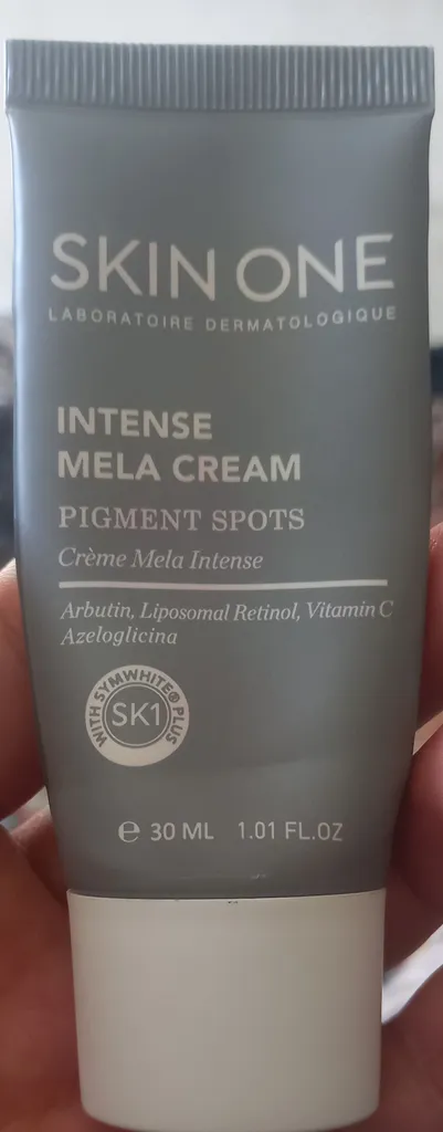 کرم ضد لک اسکین وان مدل ملا اینتنس حجم 30 میلی لیتر