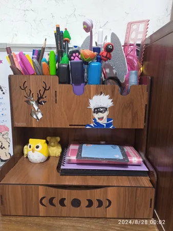 جامدادی رومیزی مدل فروردین طرح گوزن کد 0002