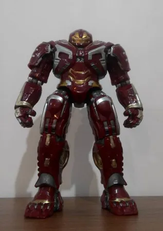 اکشن فیگور طرح آیرون من