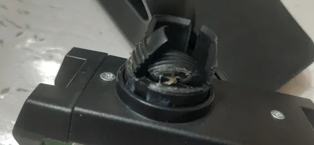 پایه نگهدارنده گوشی موبایل مدل sun visor طرح آفتابگیر خودرو