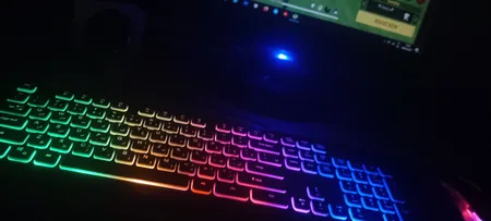 کیبورد گیمینگ تسکو مدل TK 8031، سوییچ ممبران، Full-Size، نورپردازی RGB