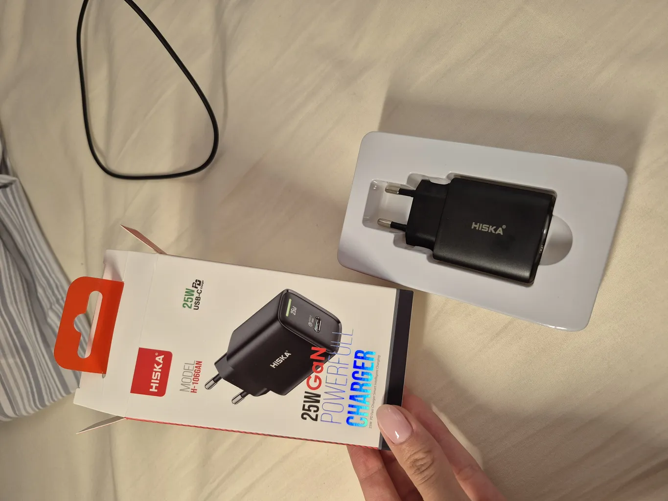 شارژر دیواری 25 وات هیسکا مدل H-106GAN