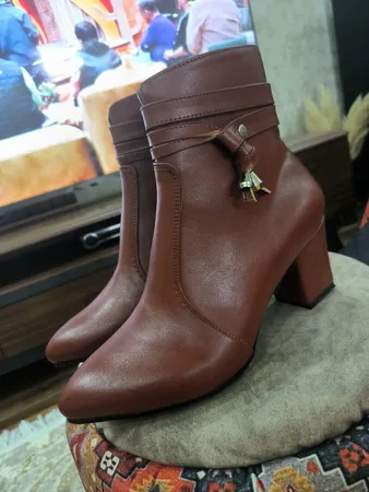 نیم بوت زنانه مدل ZC۴