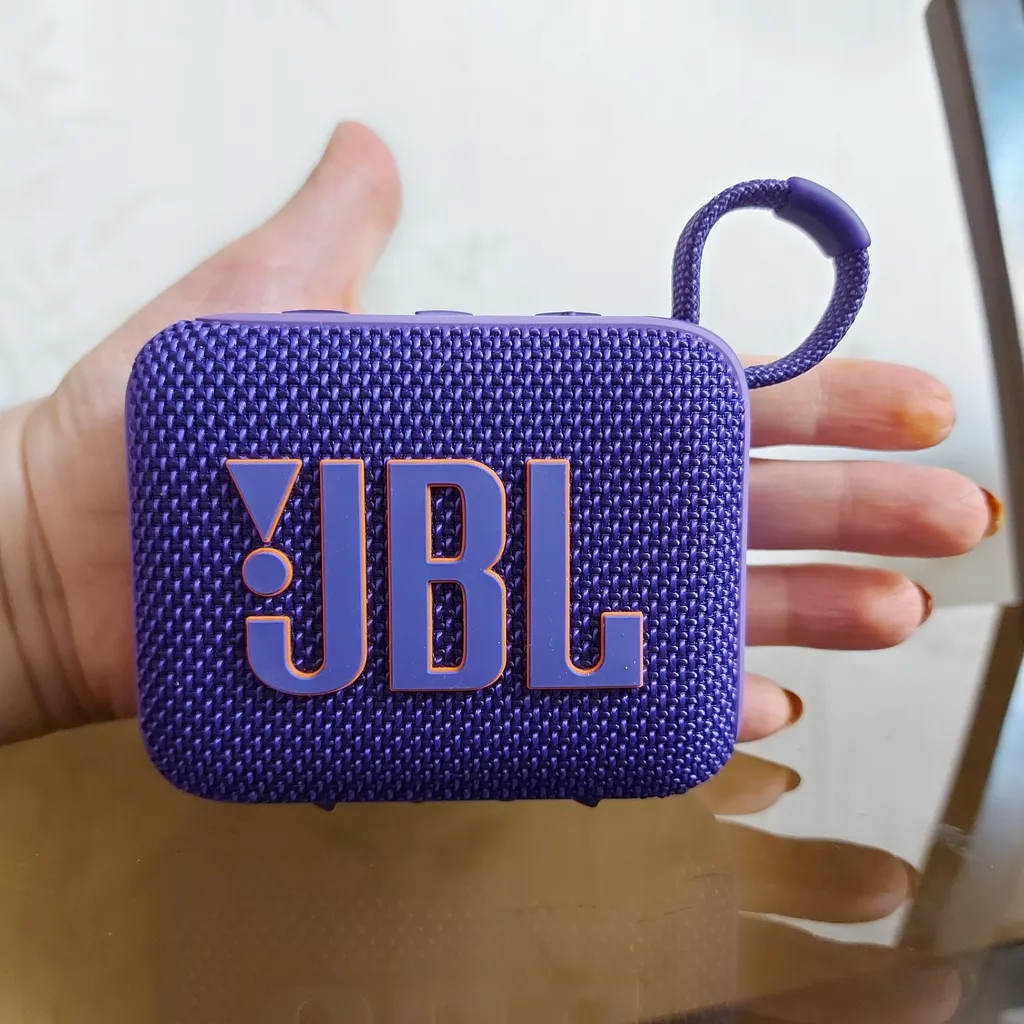 اسپیکر بلوتوثی قابل حمل جی بی ال مدل Go 4