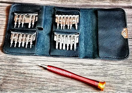 پیچ گوشتی ساعتی مدل HS25 مجموعه 25 عددی