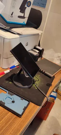 شارژر بی سیم انکر مدل A25A7 633 MagGo به همراه شارژر دیواری 25 واتی