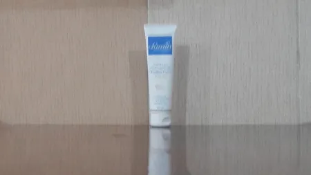 کرم نرم‌کننده اوسرین و اوره 5درصد ثمین مناسب پوست خشک و آسیب‌دیده حجم 100 میلی‌لیتر