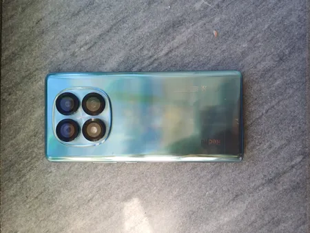 گوشی موبایل شیائومی مدل Redmi Note 14 Pro 4G دو سیم کارت ظرفیت 256 گیگابایت و رم 8 گیگابایت - نسخه به همراه شارژر