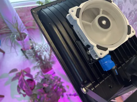 لامپ رشد گیاه 50 وات مدل IP65