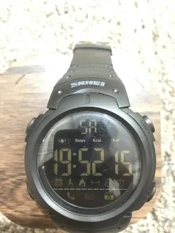 ساعت هوشمند اسکمی مدل 1301