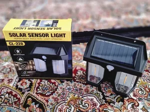 تجریه خرید چراغ دیواری خورشیدی مدل پروژکتوری کد CL-228