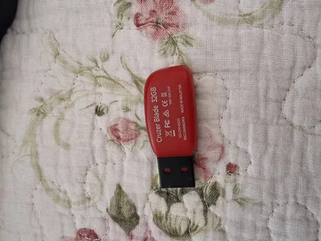 فلش مموری سن دیسک مدل Cruzer Blade CZ50 ظرفیت 32 گیگابایت با رابط USB 2.0