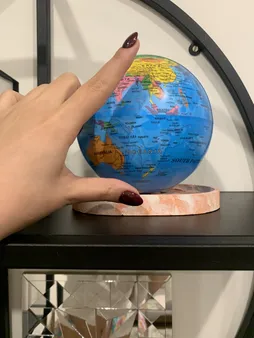 کره جغرافیایی مدل موتور دار چرخان کد 1800.17