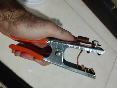 گیره اتصال به زمین جوشکاری وینر مدل W-007 ظرفیت 300 آمپر