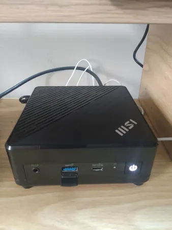 کامپیوتر کوچک ام اس آی مدل  CUBI N ADL N200