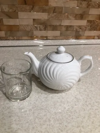 قوری چینی زرین ایران مدل Sop