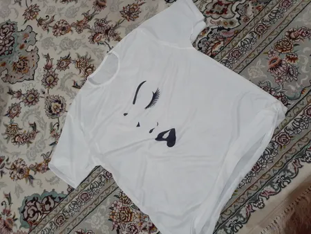 تیشرت زنانه طرح نگاه کد 105