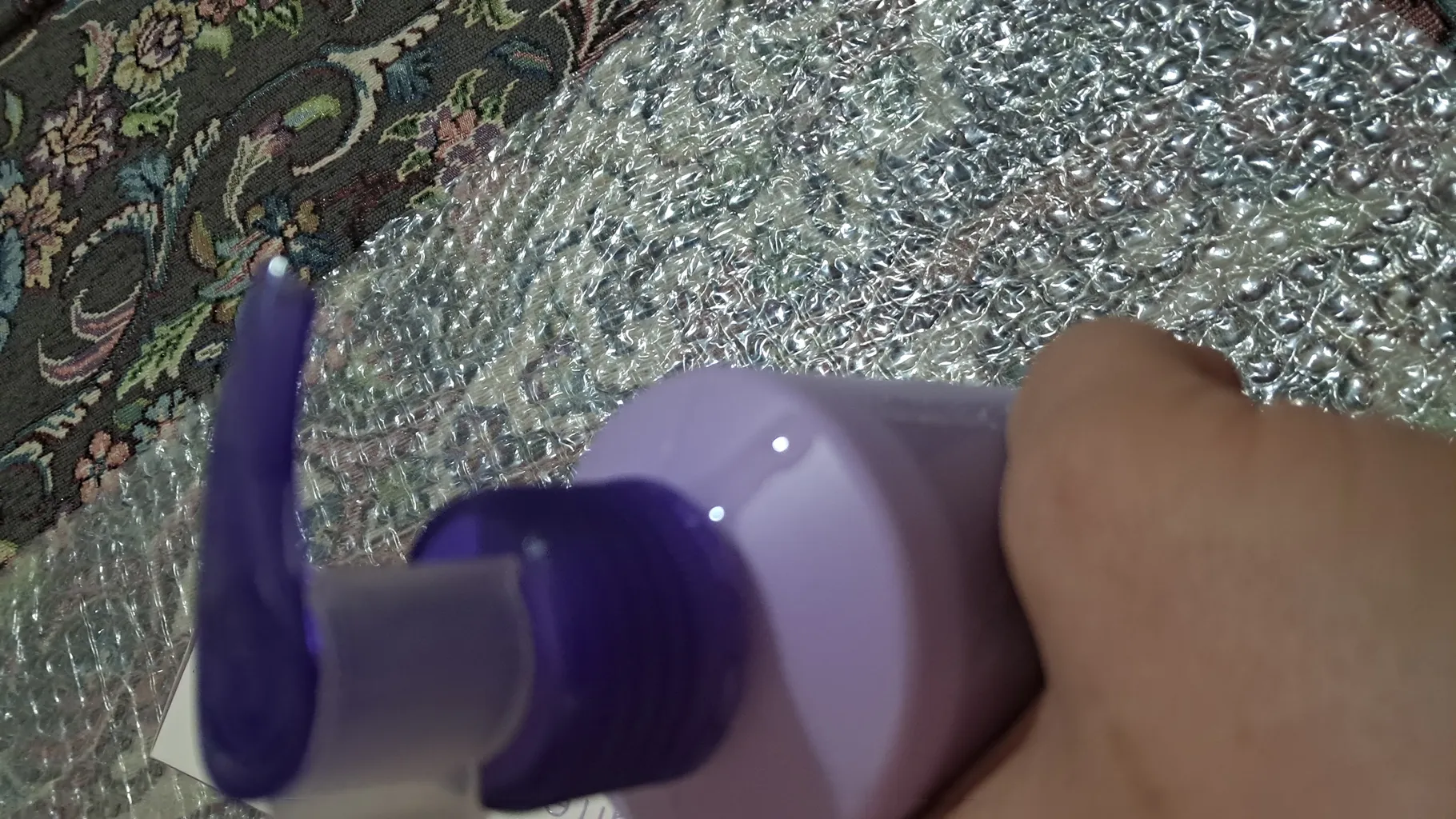 ژل بهداشتی بانوان لافارر مدل 01 مناسب بانوان قبل از یائسگی حجم 250 میلی لیتر