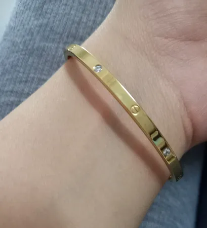 دستبند شهر شیک طرح کارتیر لاو مدل D224 سایز 7