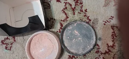 پودر تثبیت کننده آرایش لالا رخ شماره 01