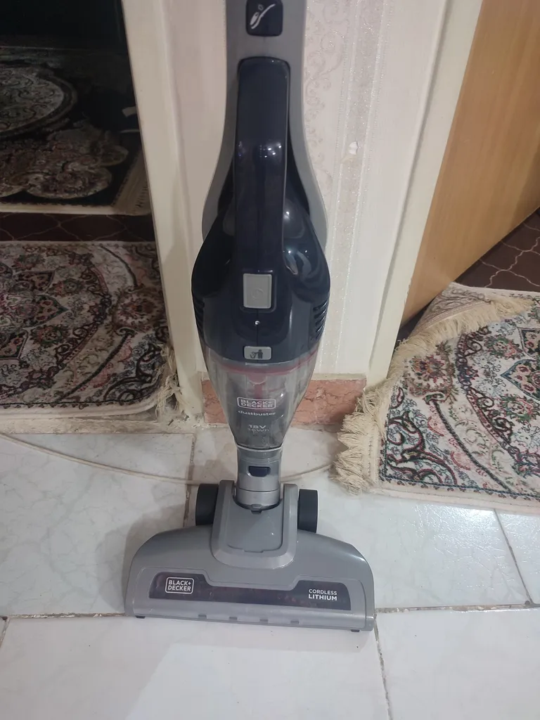 جارو شارژی بلک اند دکر مدل SVB520JW-B5 جارو شارژی بلک اند دکر مدل SVB520JW-B5