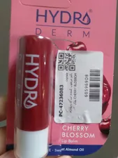 تجریه خرید بالم مرطوب کننده لب هیدرودرم مدل CHERRY BLOSSOM