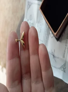 تجریه خرید آویز گردنبند طلا 18 عیار زنانه ناریا طرح دم وال کد SH5