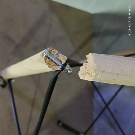 میز و صندلی ناهارخوری چهار نفره مدل الماس فایبرگلاس پایه ایفلی MM