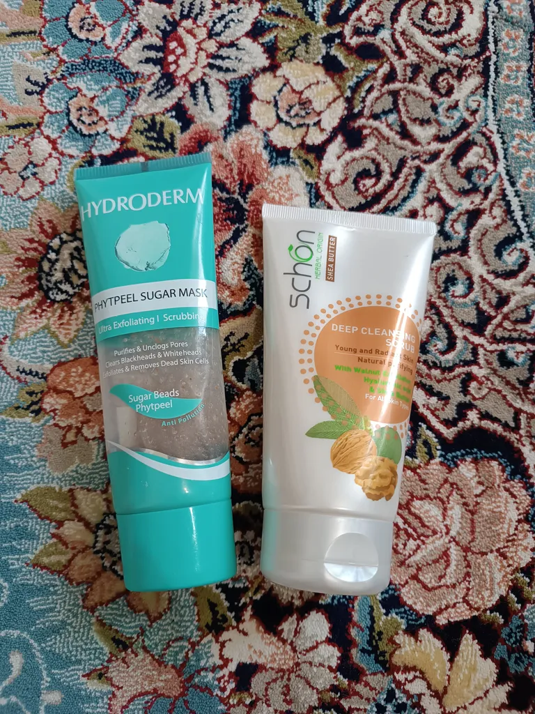 اسکراب صورت شون مدل عصاره گردو حجم 150 میلی لیتر