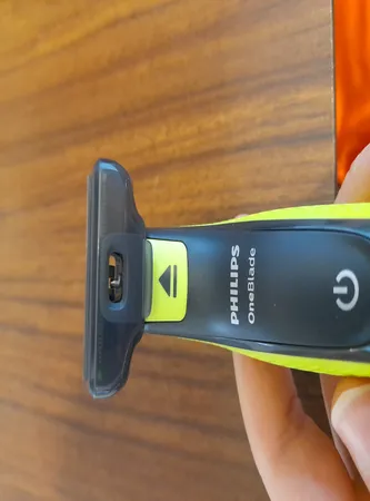 ماشین اصلاح موی صورت فیلیپس مدل QP2724/20