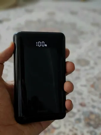 پاوربانک 20 وات بی‌سیم بیسوس مدل Magnetic Bracket ظرفیت 10000 میلی آمپر ساعت