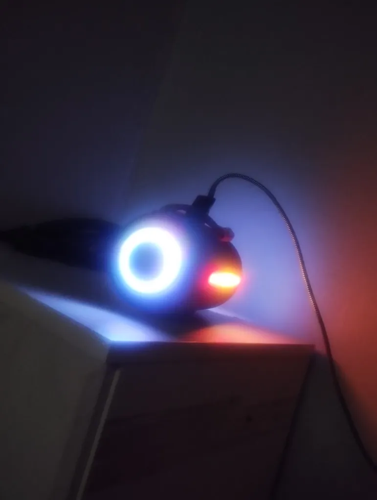 گوشی موبایل وکال مدل V1 Plus دو سیم کارت ظرفیت 128 گیگابایت و رم 4 گیگابایت