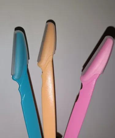 تیغ ابرو تینکل کد 003 بسته 3 عددی