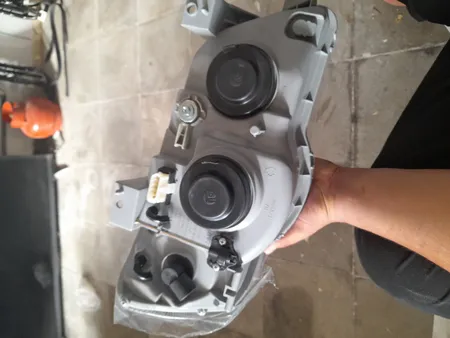 چراغ جلو فن آوران پرتو الوند مدل 132 مناسب برای پراید 132 بسته 2عددی